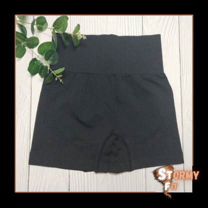 Chantria Short